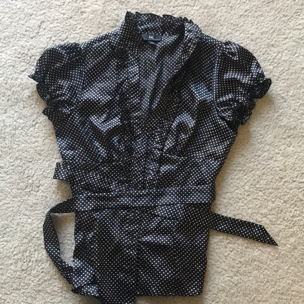 Womens top size M (runs small)